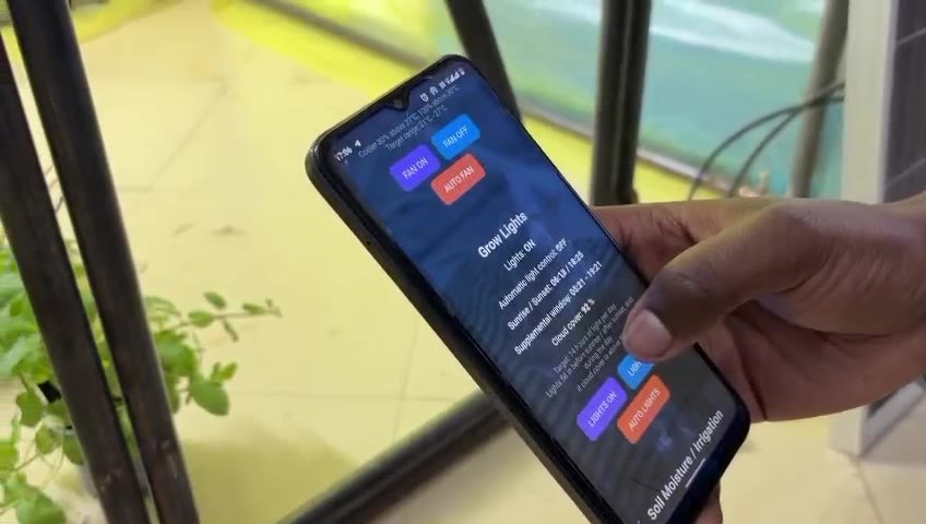 Grow light controls on the Bonita dashboard